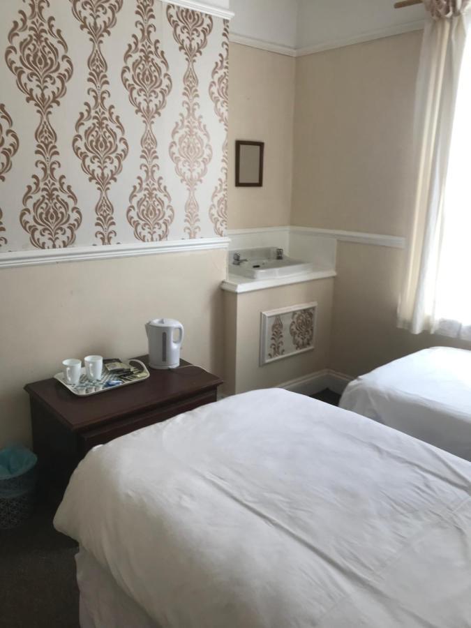 ساوثيند أون سي Bensons Guesthouse المظهر الخارجي الصورة