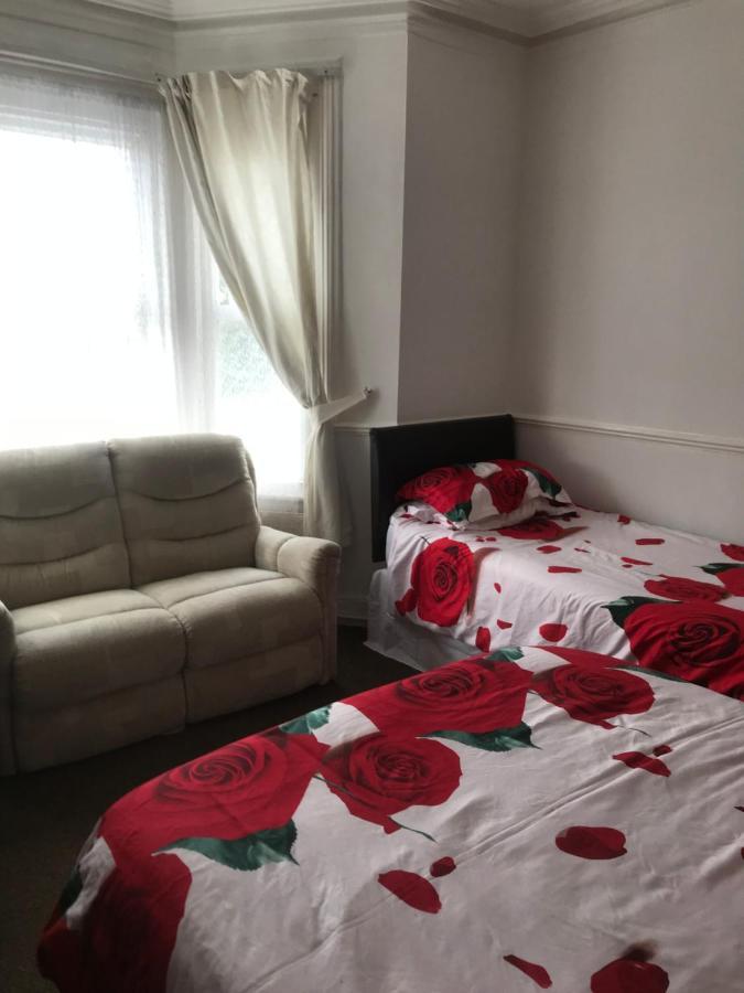 ساوثيند أون سي Bensons Guesthouse المظهر الخارجي الصورة